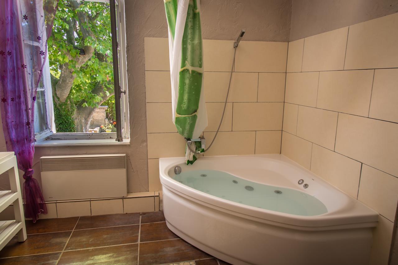 Bed & Breakfast Mas De Shogol Cavaillon